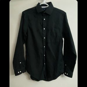 men black button up shirt